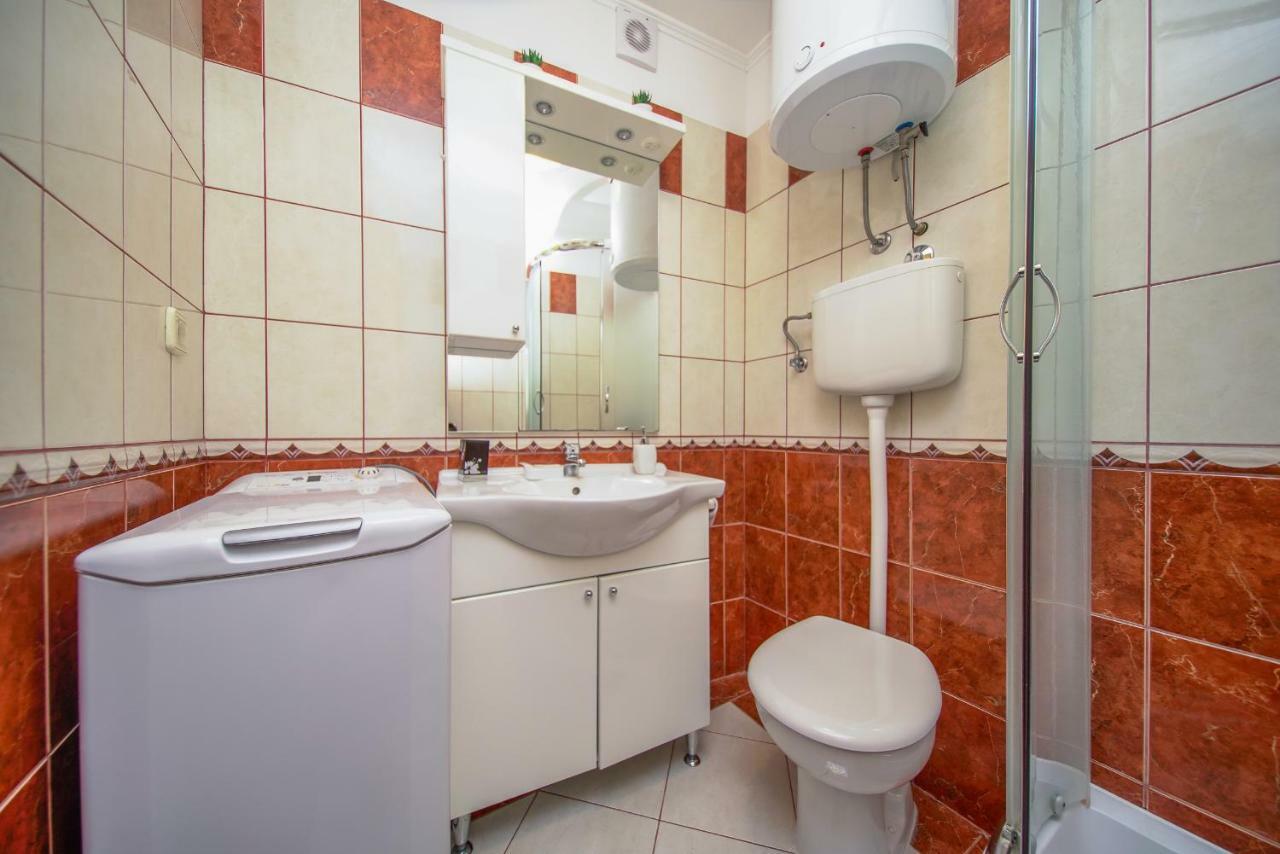 Apartment Stara Kuca มาลิสตอน ภายนอก รูปภาพ